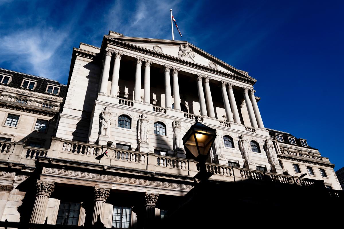 Interest Rate Remains Unchanged in Latest Bank of England Vote
