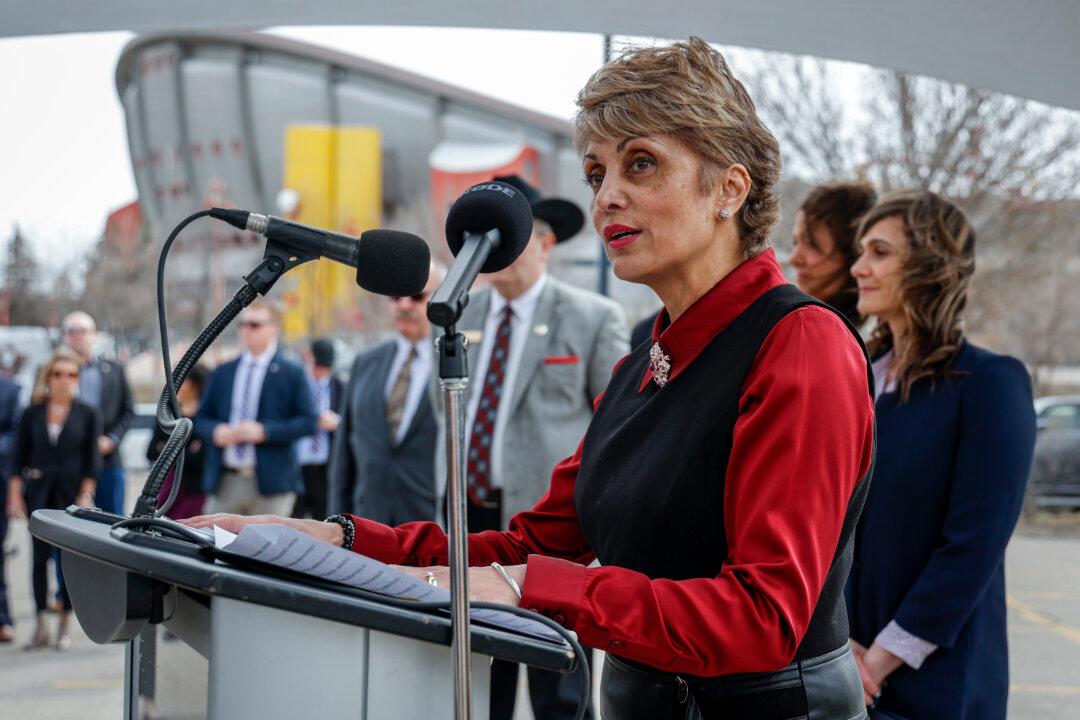 Work Begins to Fix Problem Spots on Calgary Water Main; Restrictions to Last Weeks
