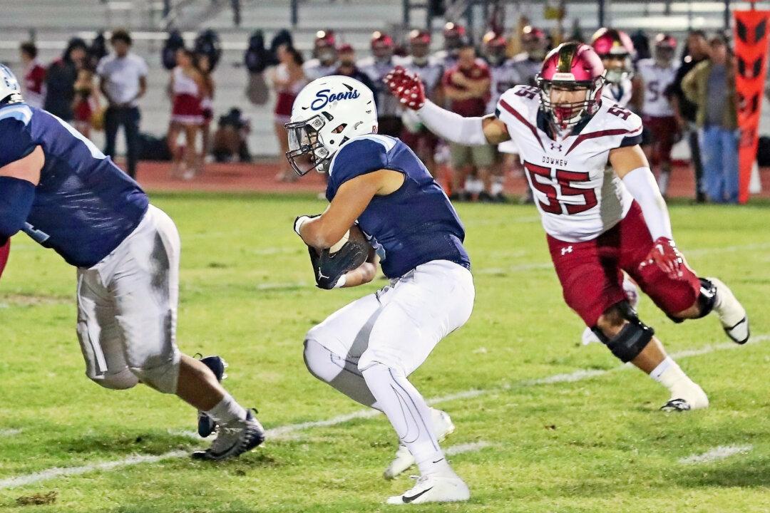 Mayfair Looking to Make History, Win State Football Championship