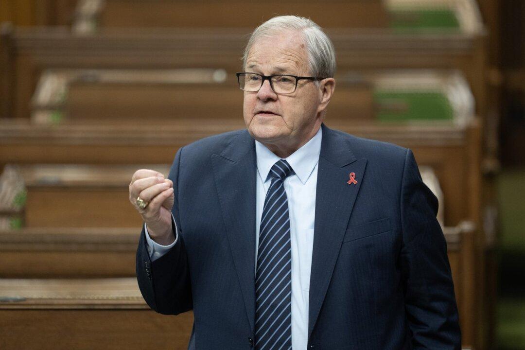 Federal, Quebec Ministers Say Major Grocers Need to Sign Code of Conduct