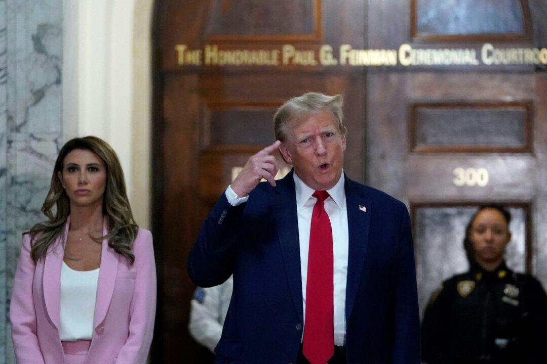 Trump Says Special Counsel’s Actions in 3 Courts Show ‘Desperation’ for Rushed Trial