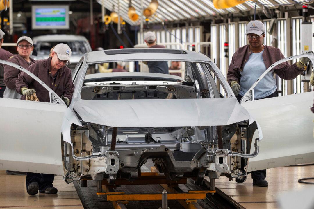 UAW Eyes Tennessee Volkswagen Plant for Unionization