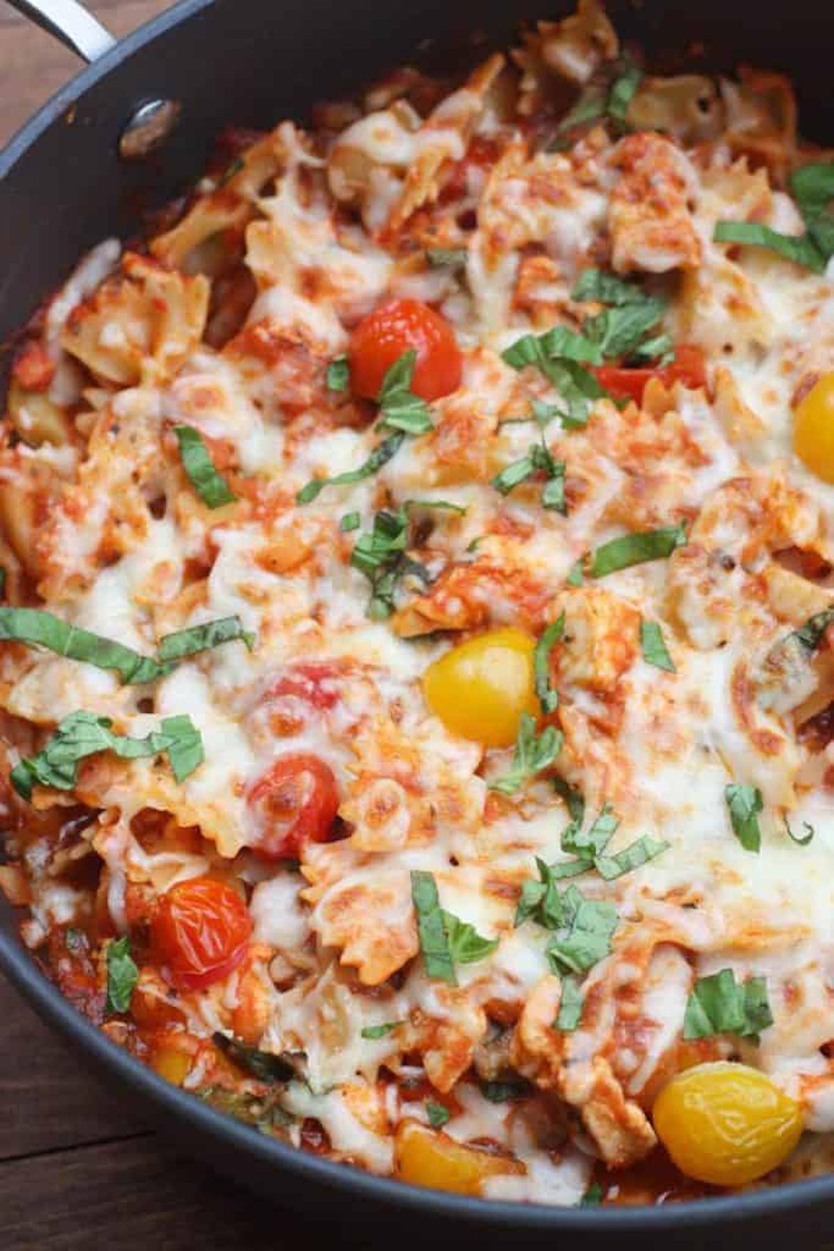 Chicken Mozzarella Pasta With Roasted Tomatoes