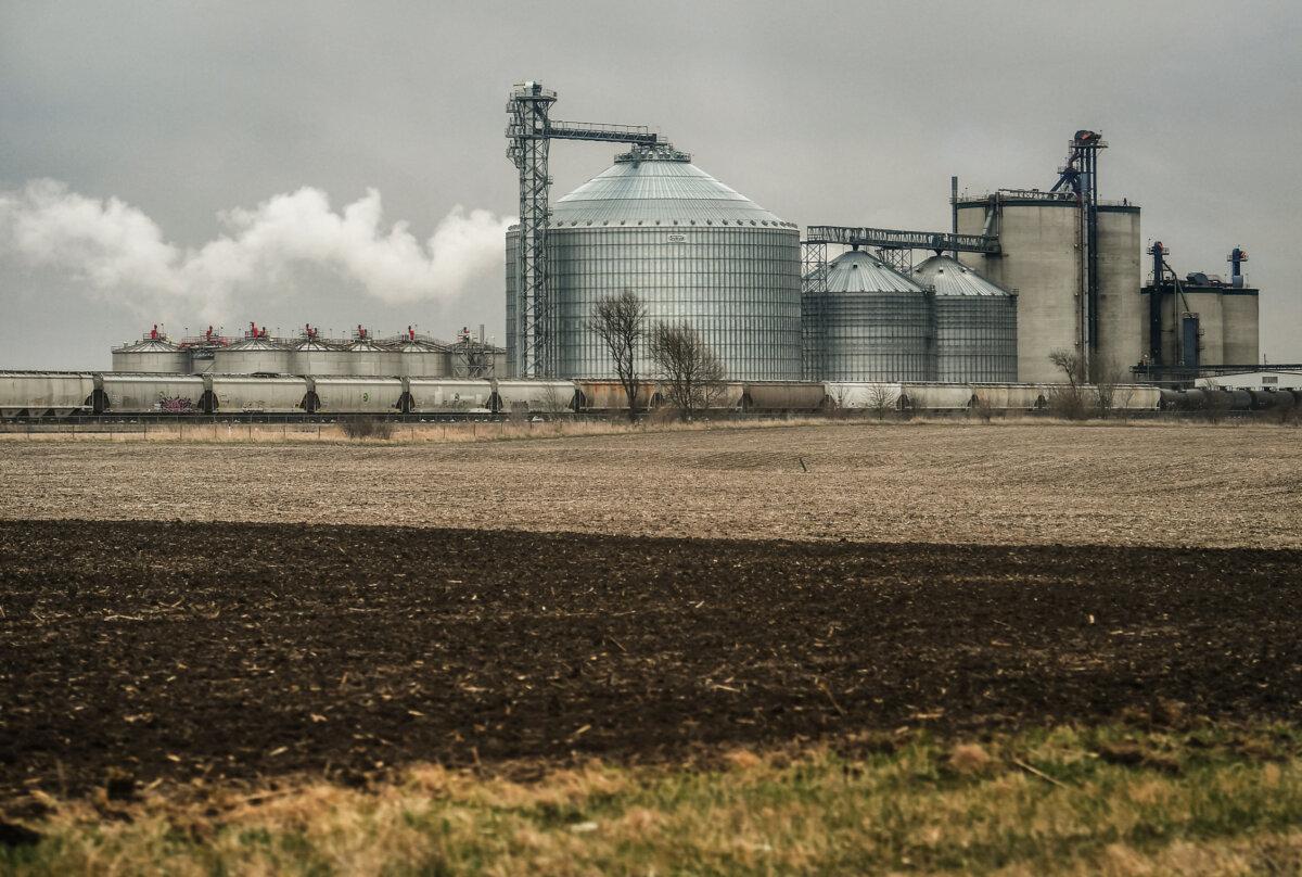 The POET Bioprocessing, a processing plant that produces ethanol, in Menlo, Iowa, on April 12, 2022. (Mandel Ngan/AFP via Getty Images)