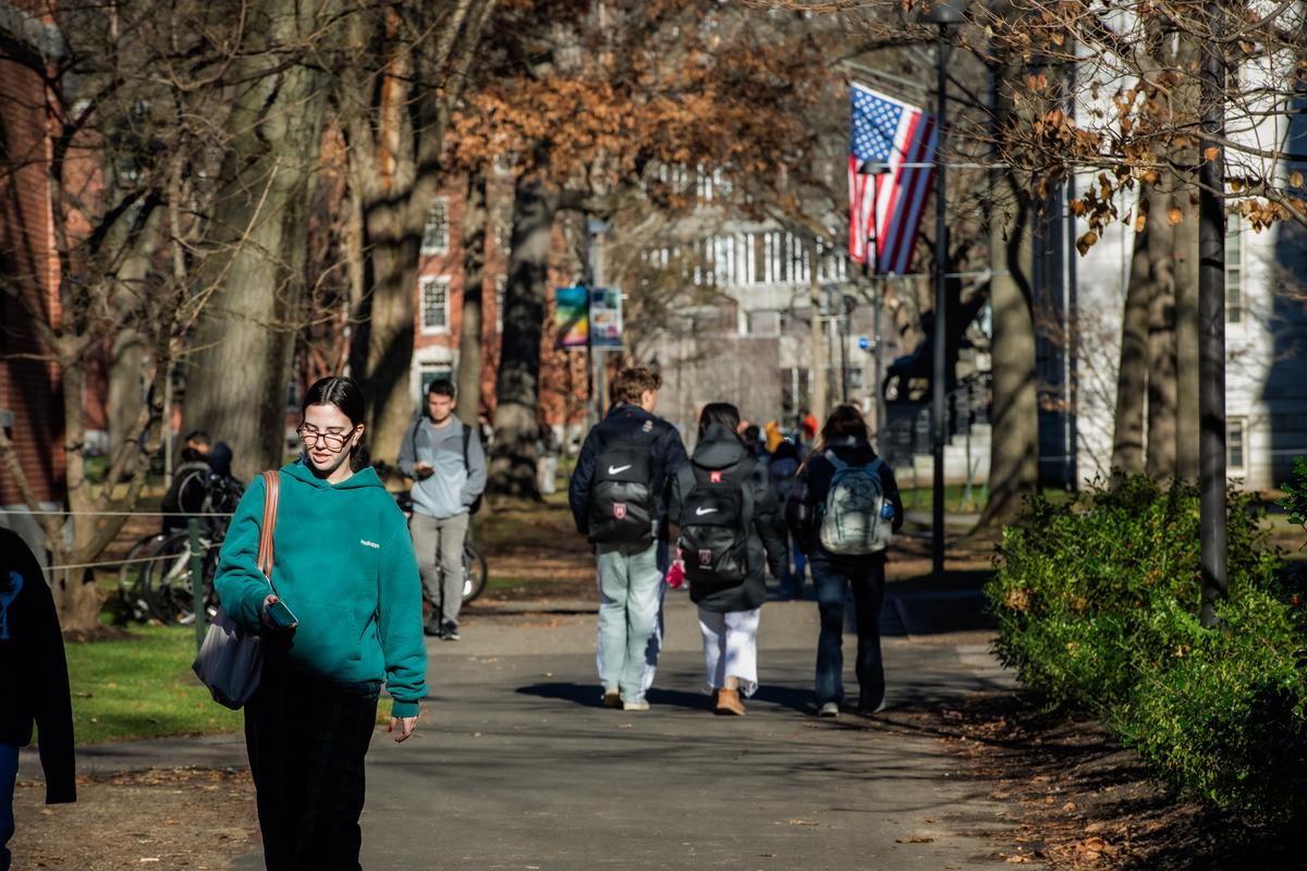 Harvard Renews COVID-19 Vaccine Mandate, Joining 69 Other Schools