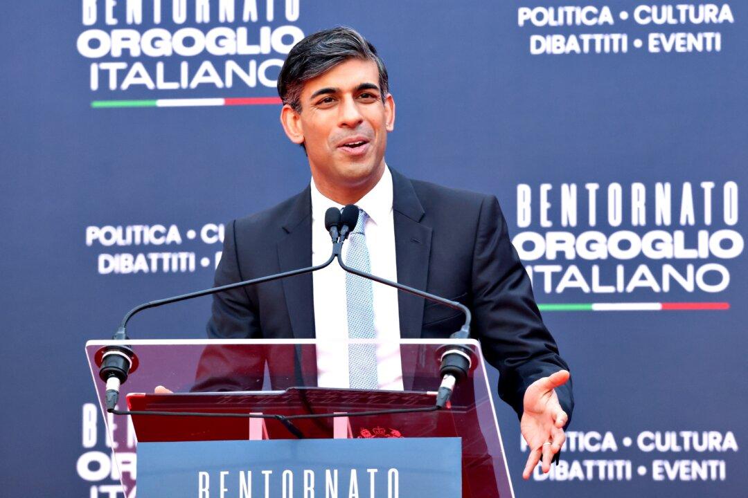 Sunak Warns of Weaponized Illegal Immigration as UK and Italy Agree on Tunisia Plan