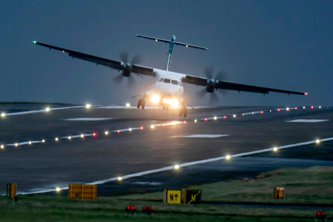 Strong Winds From Storm Pia Disrupt Holiday Travel in the UK as Eurostar Hit by Unexpected Strike
