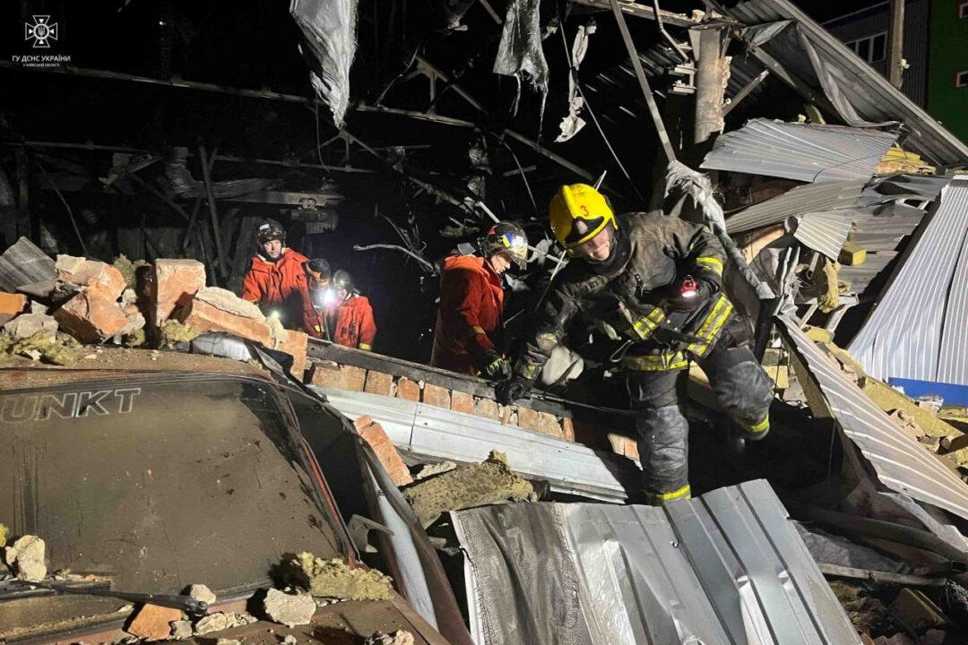 Mass Drone Attack Hits Several Kyiv Districts