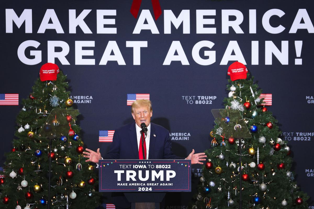 Trump Kicks Off Iowa ‘Blitz,’ Looking to Clinch First GOP Contest