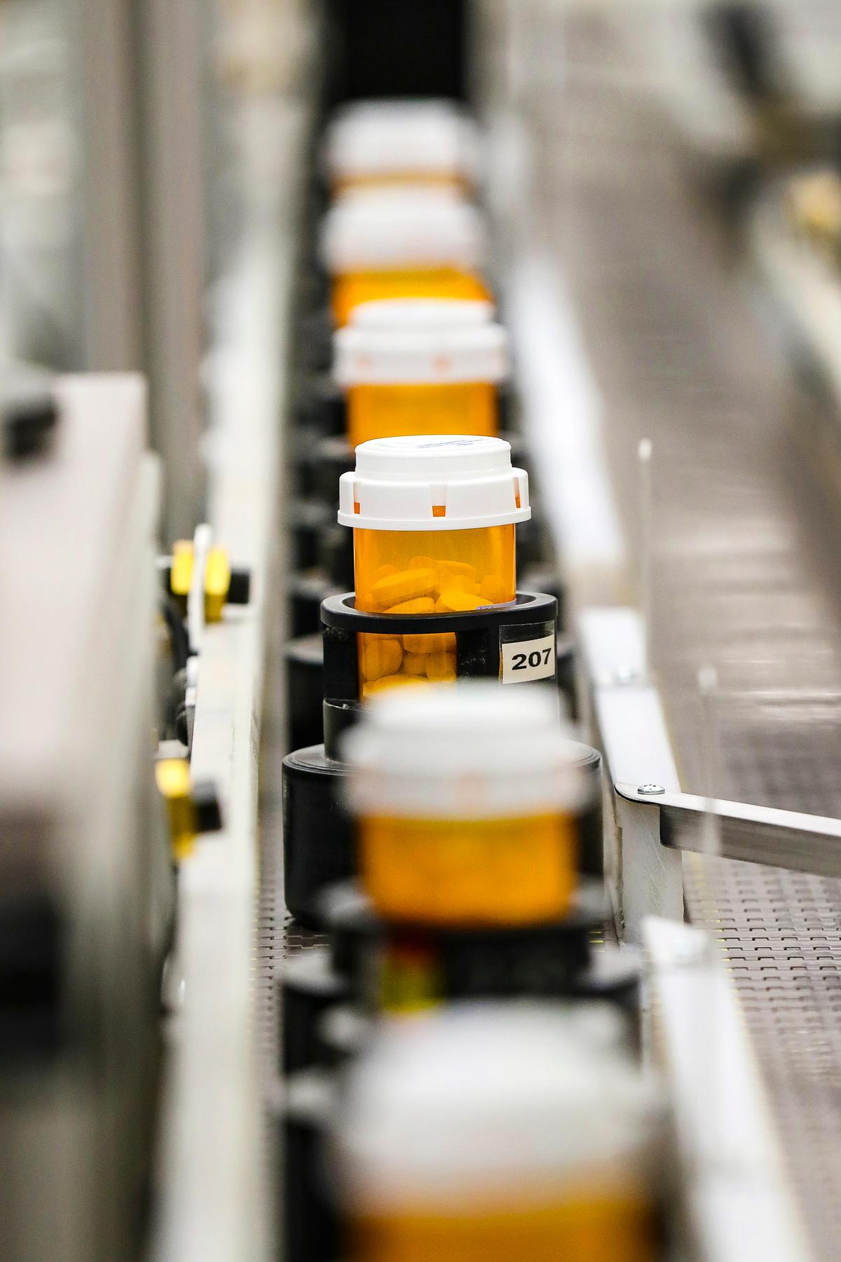 Biden Admin Temporarily Lowers Cost of 54 Medicare Drugs