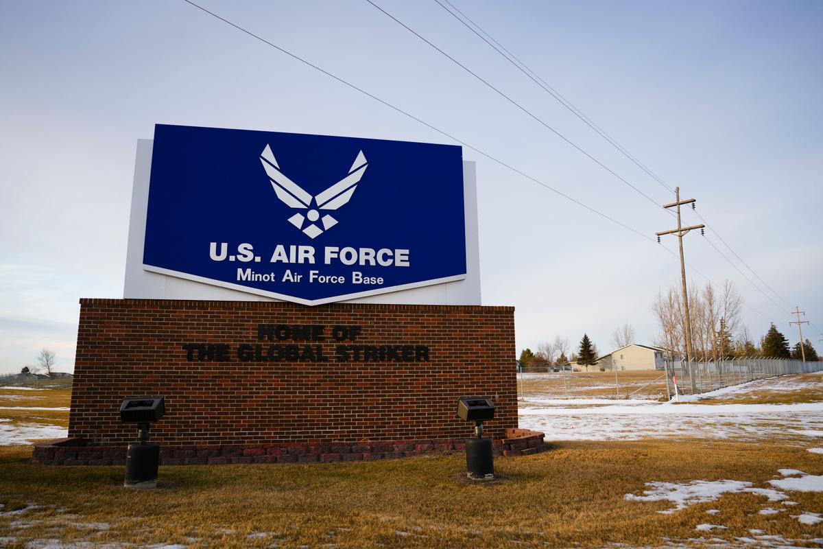 US Air Force Veteran Charged With Disclosing Classified Military Information