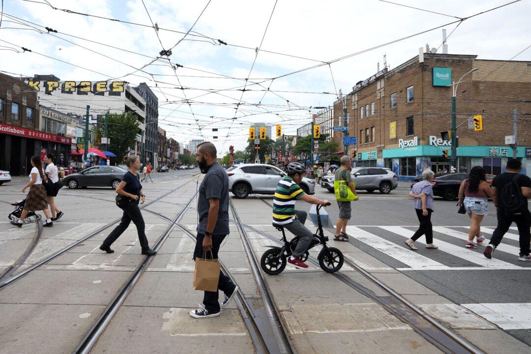 Canada’s Economy Had ‘Rare’ Economic Retraction in 2023 Despite Absence of Recession: Report