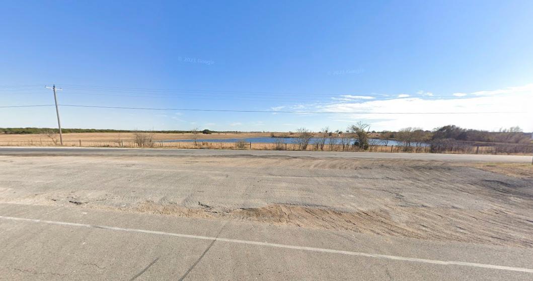 Head-On Crash Kills 6 and Critically Injures 3 on North Texas Highway