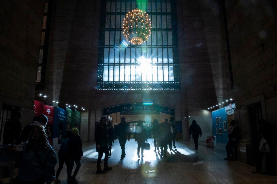 Man Charged With Hate Crimes Over Stabbing at New York’s Grand Central Terminal