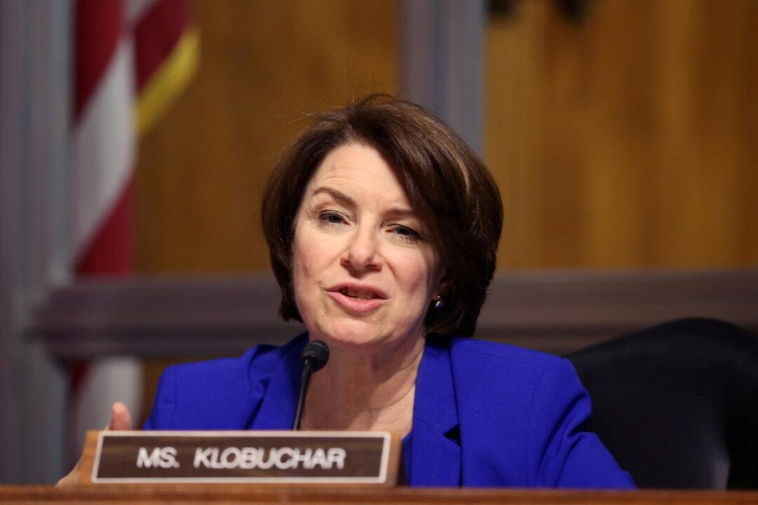 It’s ‘Impossible for Me to Believe’ Tech Companies Can’t Get Fentanyl Off Their Platforms, Sen. Klobuchar Says