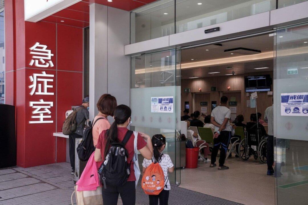 Nearly Half of Elderly Influenza Cases in Hong Kong Ended in Mortality: Doctor