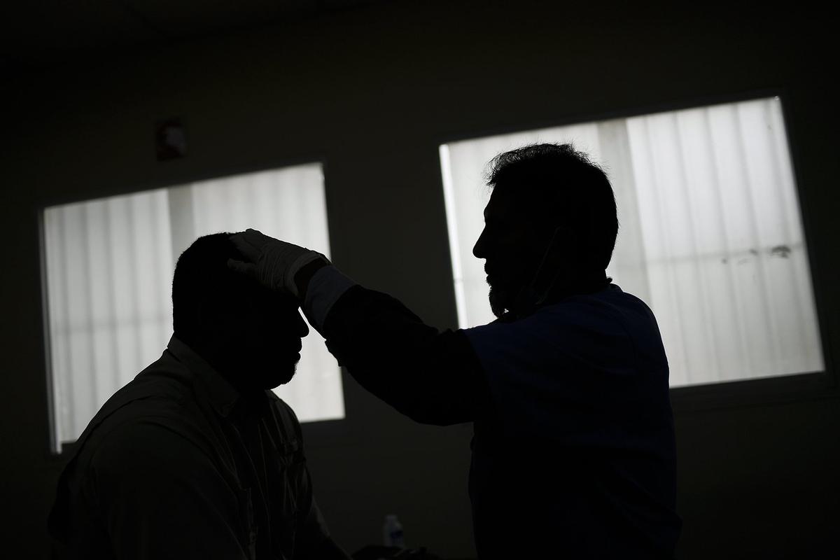 Clients of Unregistered Montreal Acupuncturist Urged to Get Tested for HIV, Hepatitis