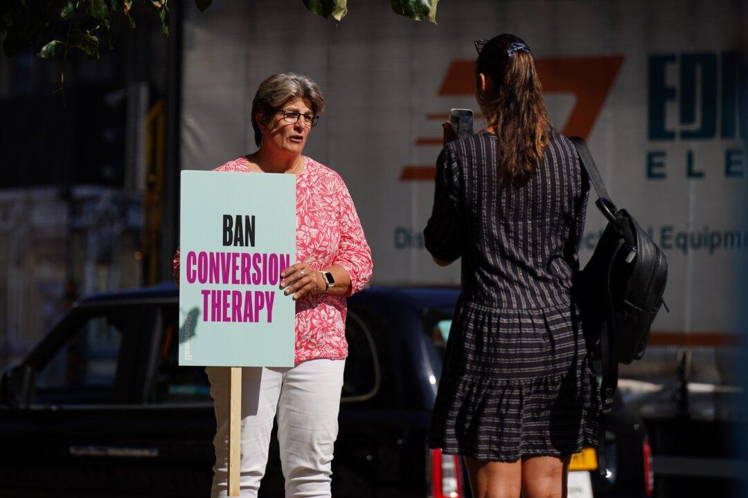 Scottish Parents Who Try to Stop Children Changing Gender Could Be Jailed for 7 Years