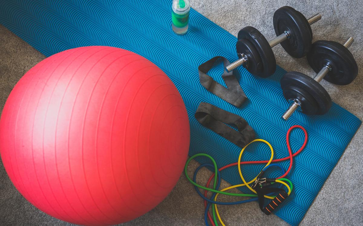 How Can I Stay Fit in the New Year? Try Setting up a Home Gym