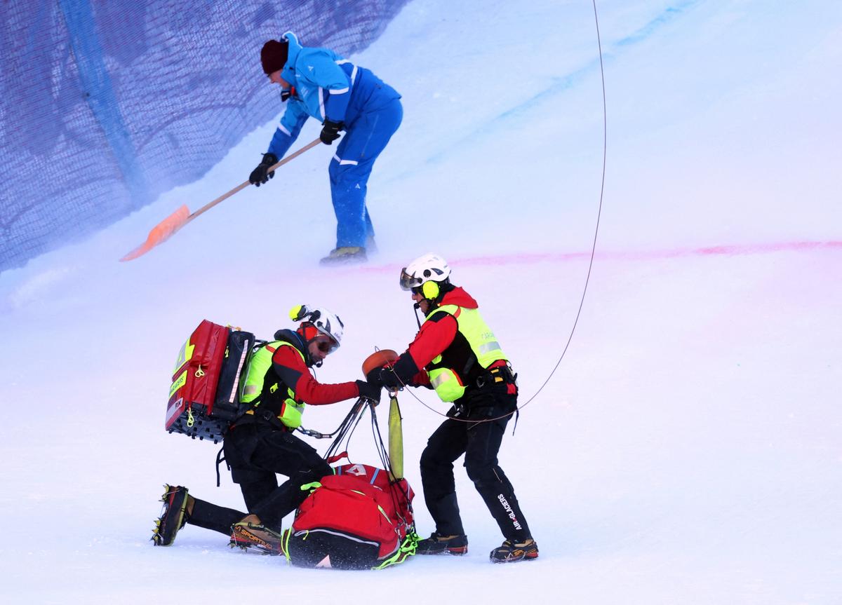 Norwegian Skier Kilde Airlifted After Downhill Crash