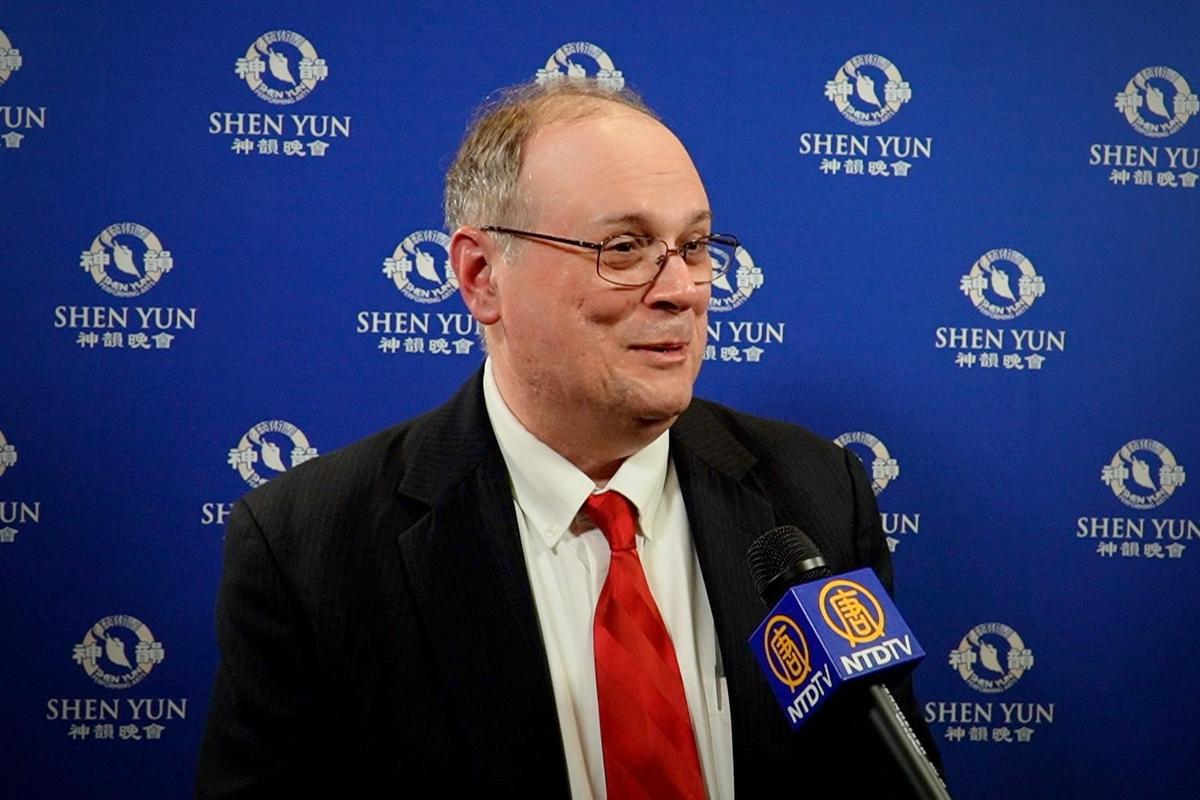 Shen Yun Is Marvelous and an Honor to See, Says Film Producer