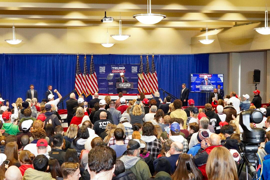 Here’s What to Know About Tonight’s Iowa Caucuses