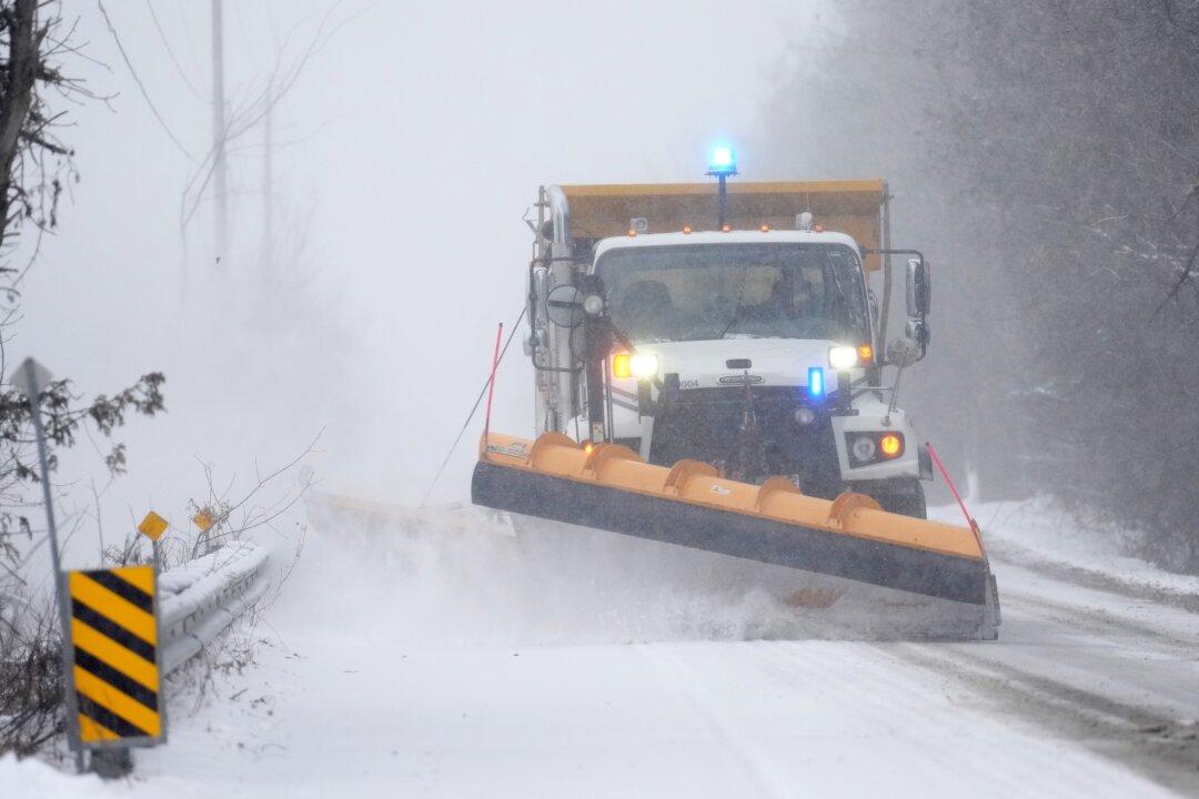 John Robson: Memo to City Snowplowers: Leave Our Driveways Clear