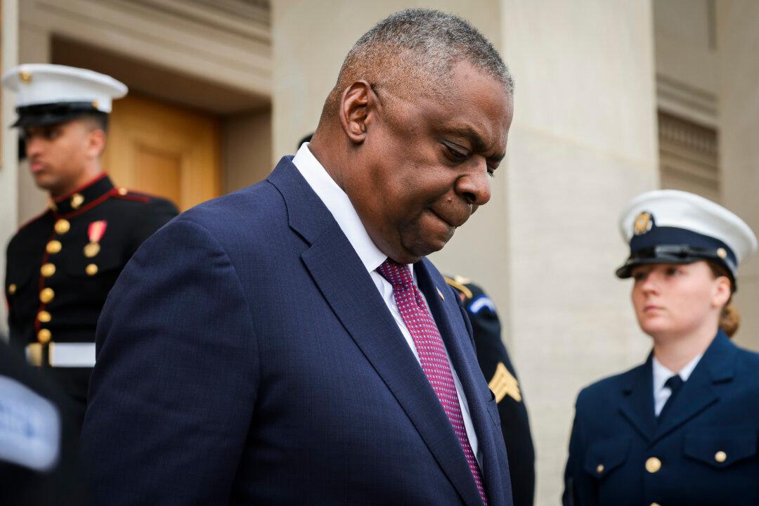 Austin Remains in Hospital, Expected to Attend NATO Meeting Virtually