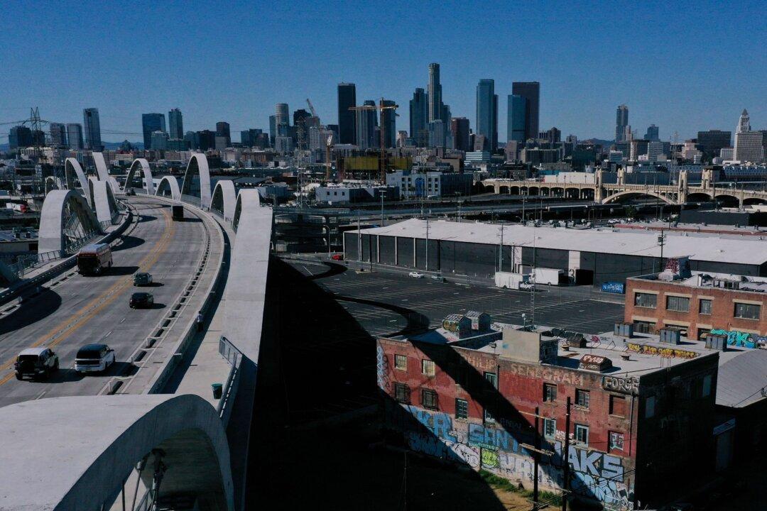 Manhattanization of California Advances