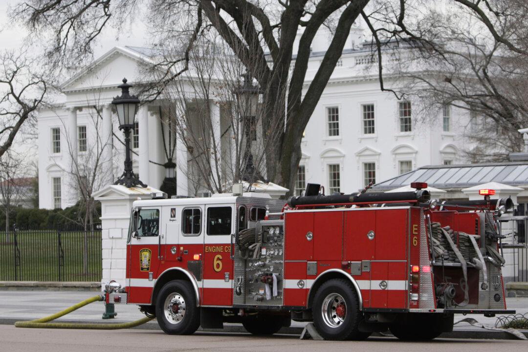 Emergency Crews Dispatched to White House After False Fire Call