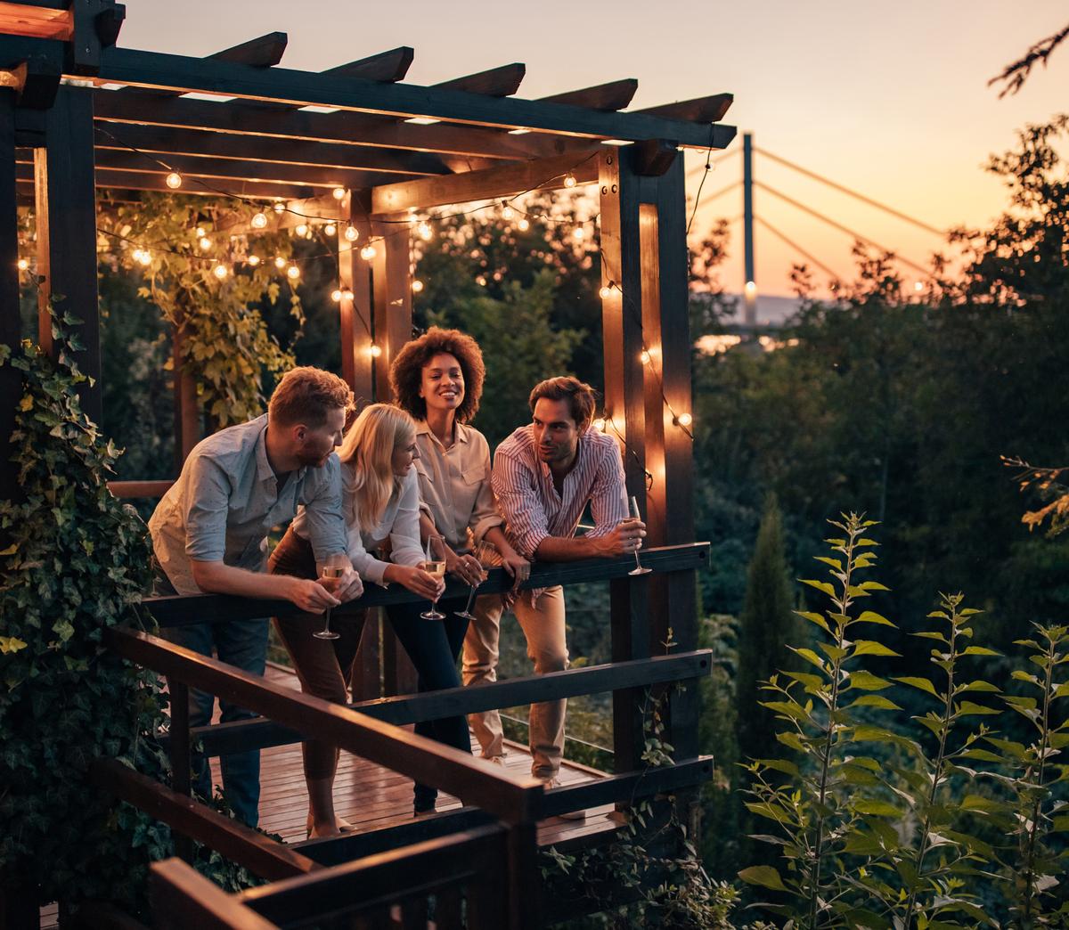 Quitting social media can enable your real-life social interactions to be more meaningful. (bernardbodo/iStock/Getty Images)