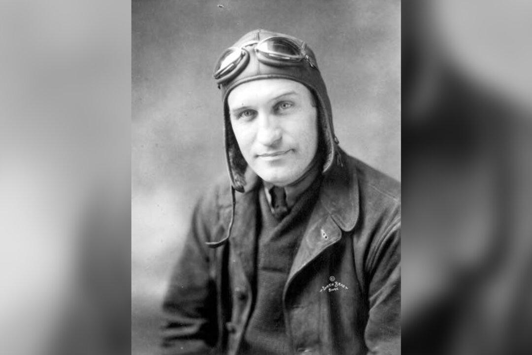 Carl Ben Eielson: The Arctic Flyer