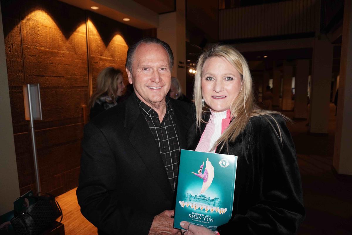 Shen Yun ‘Cleanses Your Soul,’ Says Dallas Theatergoer