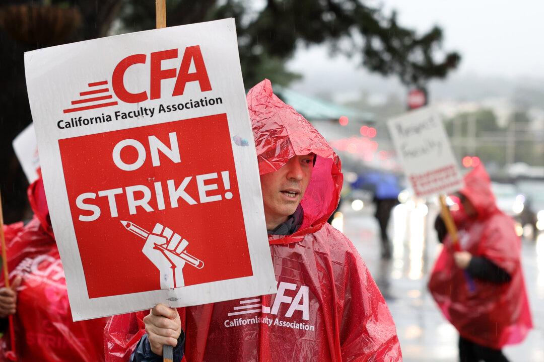 Nearly 30,000 Cal State Faculty Begin 5-Day Strike