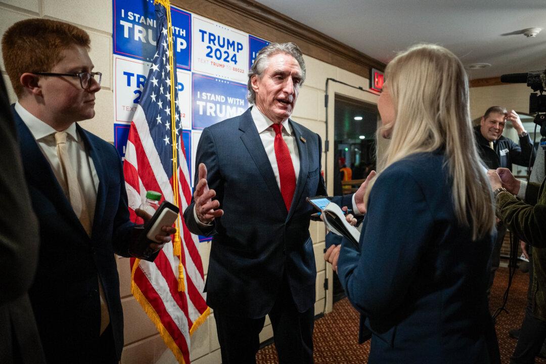 Trump’s Former Opponents Join Push for Unity, Big New Hampshire Win