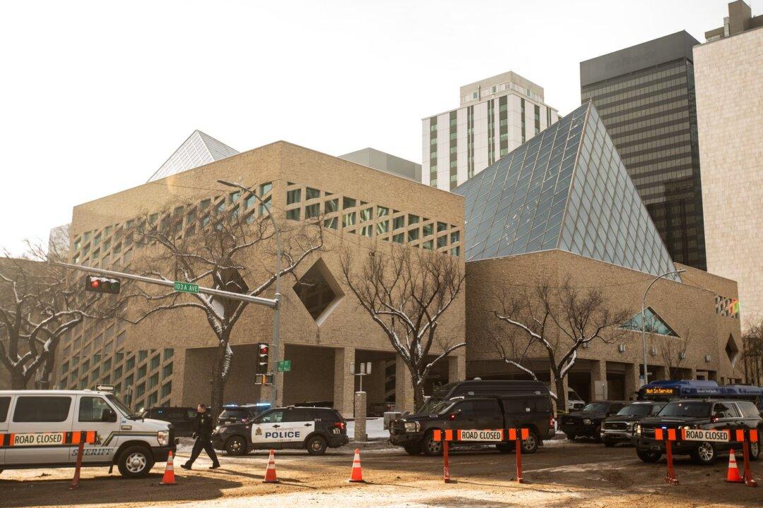 Man Charged in Edmonton City Hall Rampage Reportedly Had Gun, Molotov Cocktail