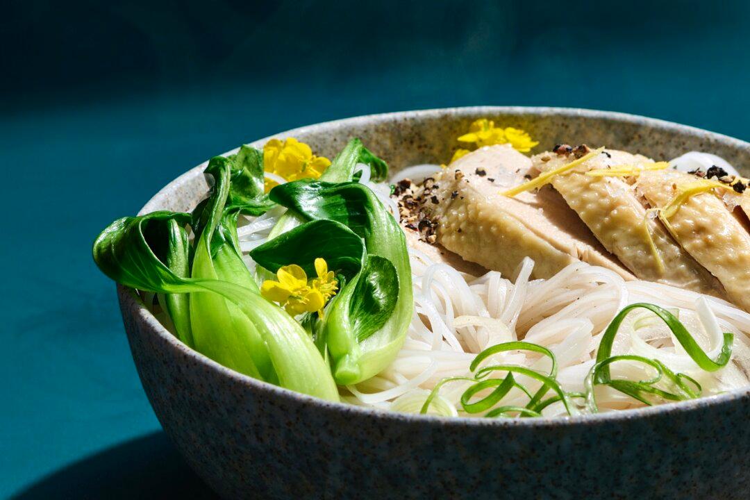 Vietnamese Chicken Noodle Soup (Pho Ga)