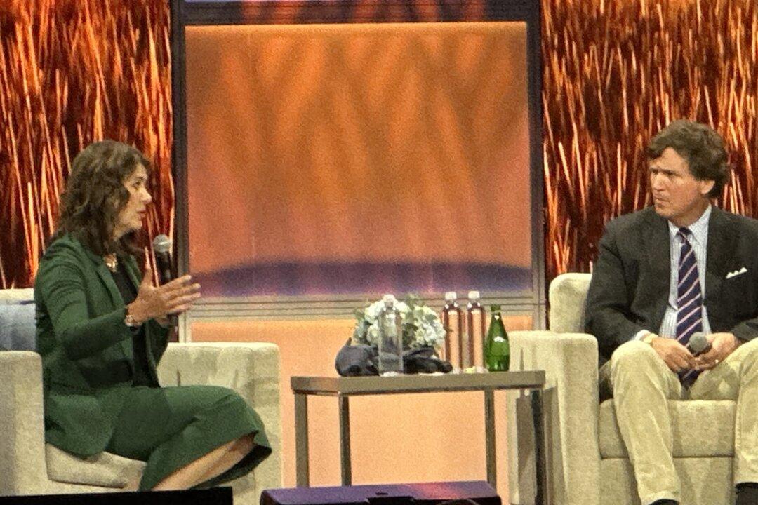 Tucker Carlson’s Alberta Visit Makes Waves in Canadian Politics