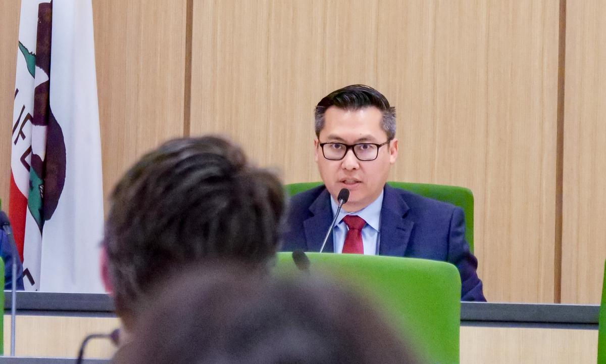 Republican Vince Fong Sworn In to House of Representatives