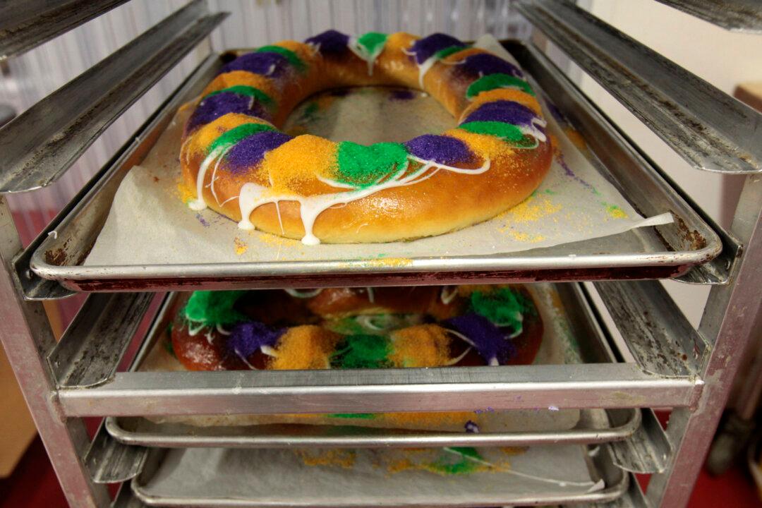 New Orleans Thief Steals 7 King Cakes From Bakery in a Very Mardi Gras Way