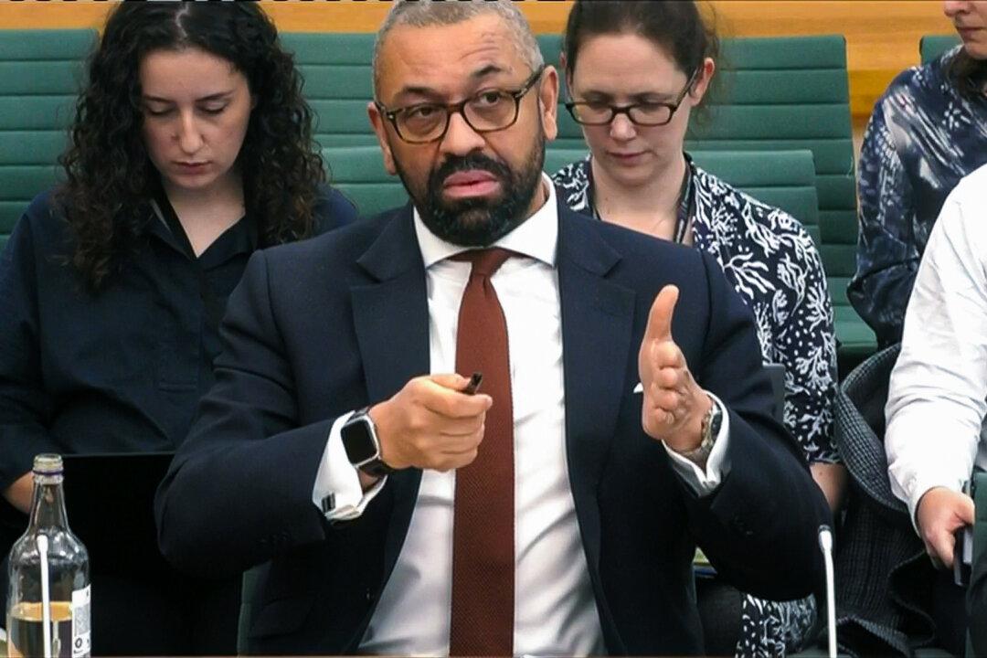 Cleverly Refuses to Say How Many of 33,085 Illegal Immigrants in ‘Limbo’ Could Be Sent to Rwanda