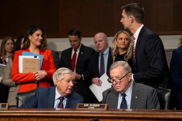 Lawmakers, Parents Push to Make Suing Tech Firms Easier