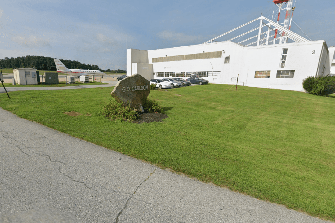 Small Plane Crashes in Pennsylvania Neighborhood