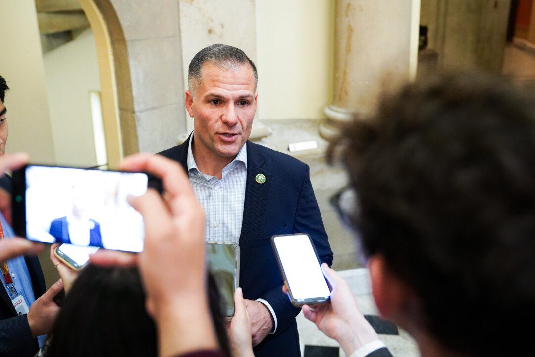 ‘Red to Blue’: Democrat Program Aims to Flip New York GOP-Held Congressional Seats