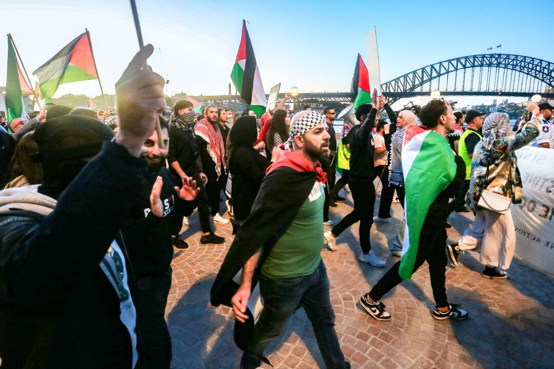 Dutton Warns Palestinians in Gaza War Zone Should Not Come to Australia