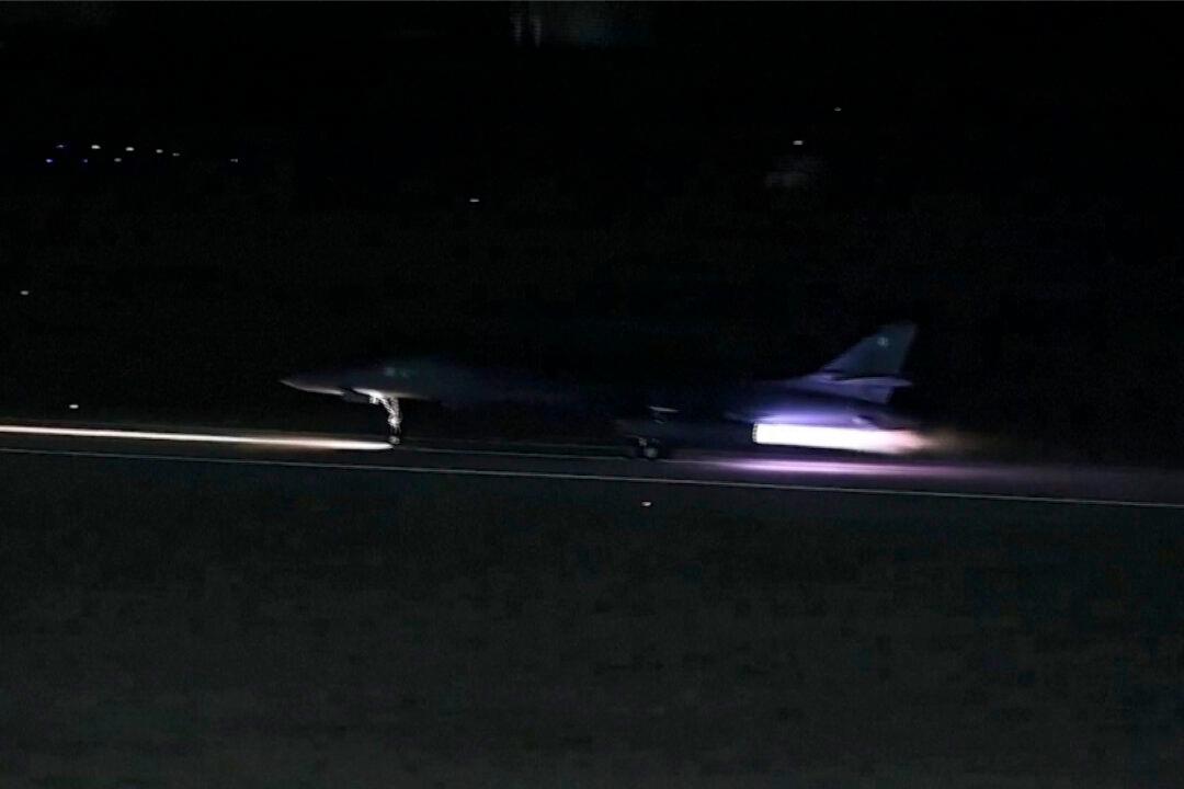 US Launches Retaliatory Strikes on Iran-Linked Targets in Iraq, Syria