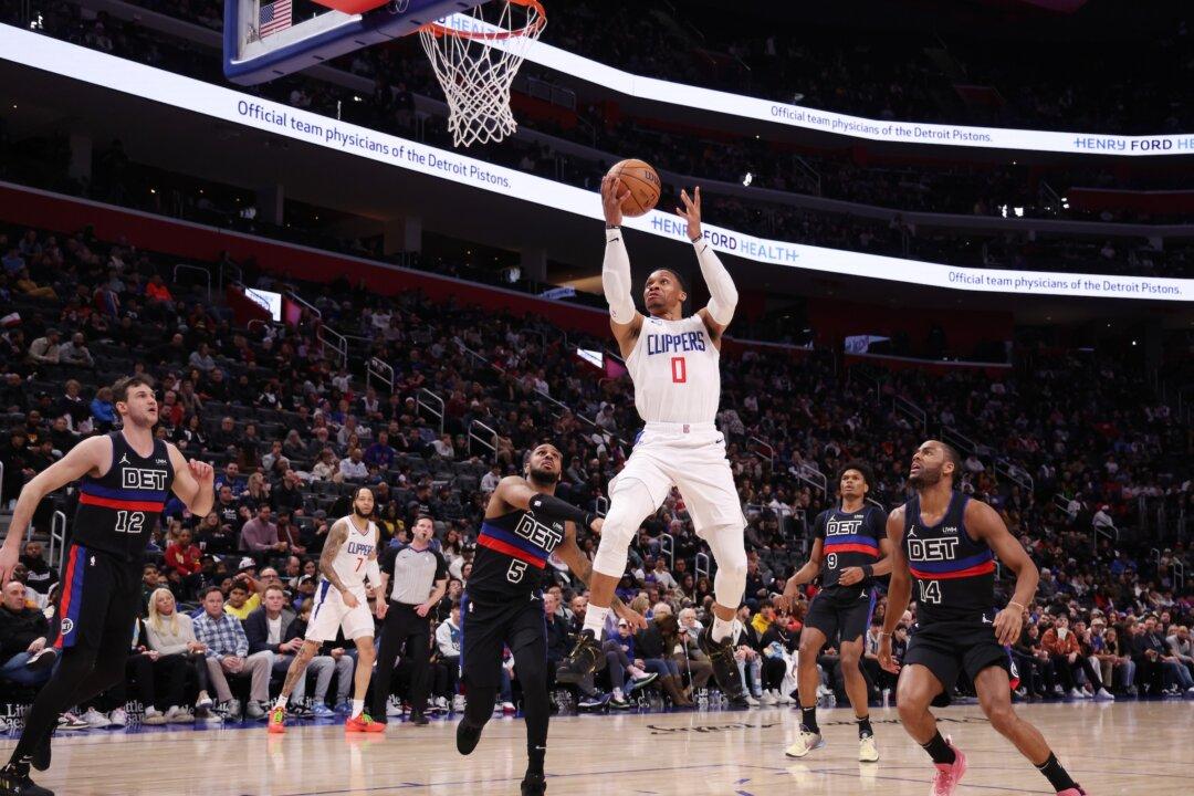 Westbrook Reaches 25,000 Career Points and Leonard Scores 33 to Lead Clippers Past Pistons 136–125