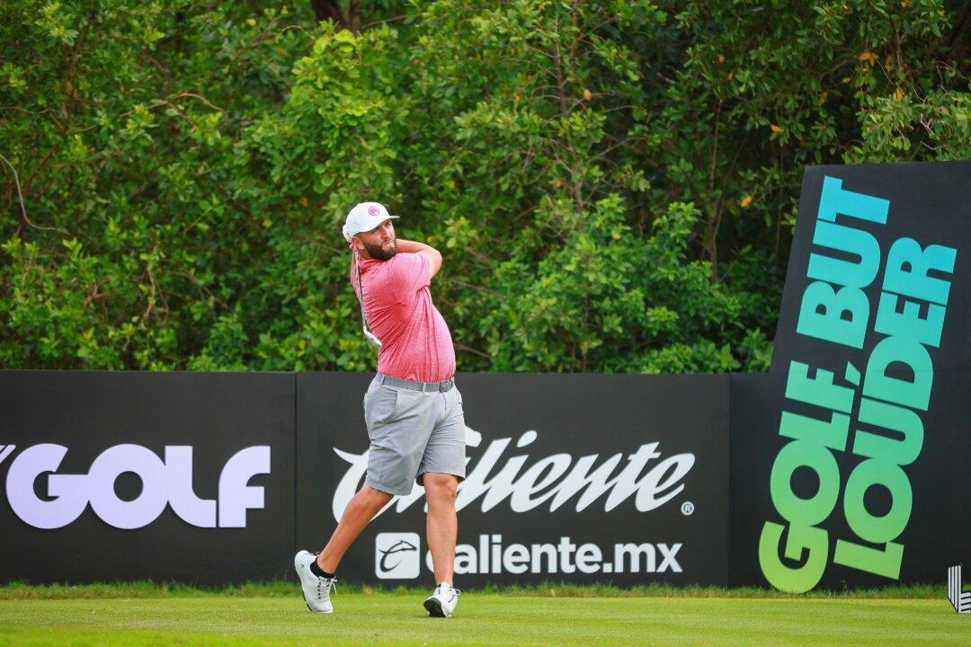 Joaquin Niemann Has to Settle for 70 as His LIV Golf Lead Shrinks to 4 Shots Over Rahm