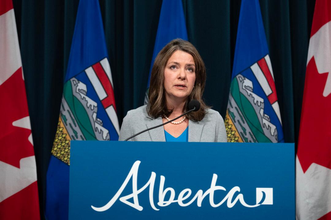 Smith Decries Ottawa’s ‘Shut-In’ Emissions Reduction Policies Ahead of Meetings