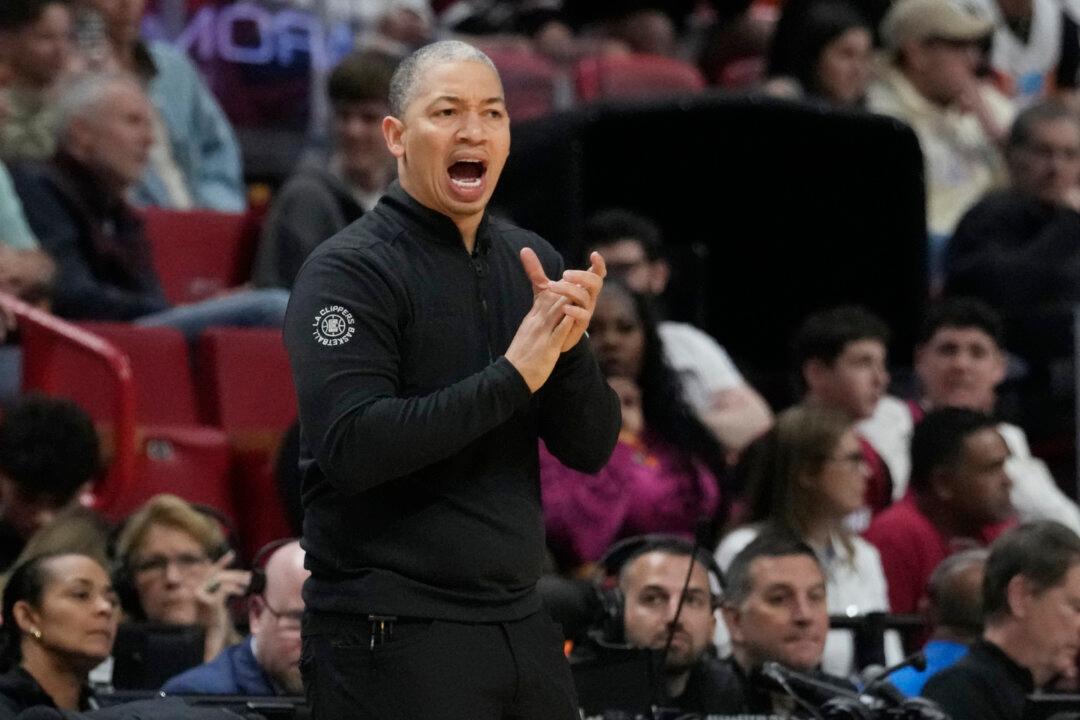 Clippers Profess Confidence Entering Critical Game 6 in Dallas